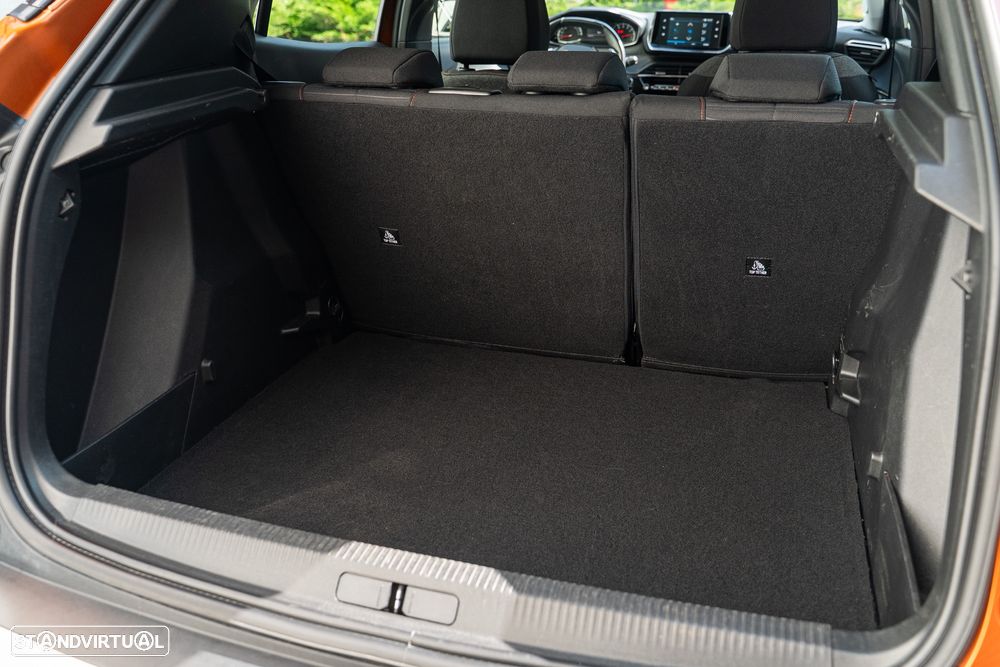 Peugeot 2008 1.2 PureTech Active Pack EAT8 - 19