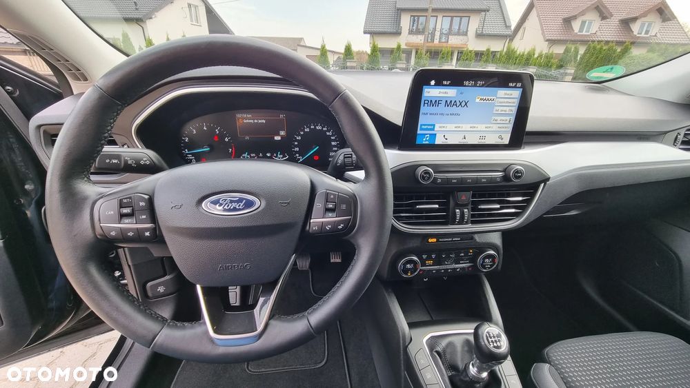 Ford Focus 1.0 EcoBoost 99g Titanium - 27