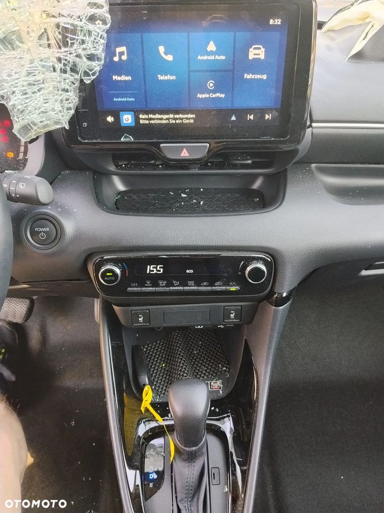 Toyota Yaris - 5