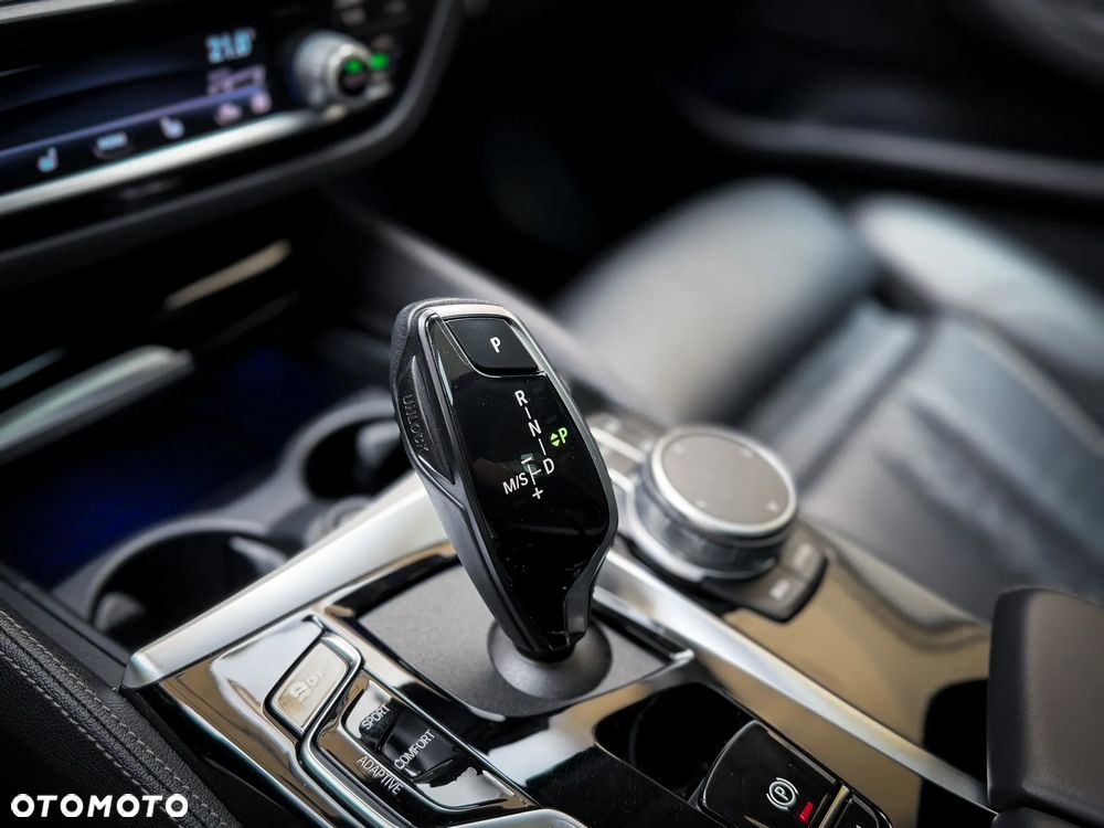 BMW Seria 5 530d Luxury Line - 31