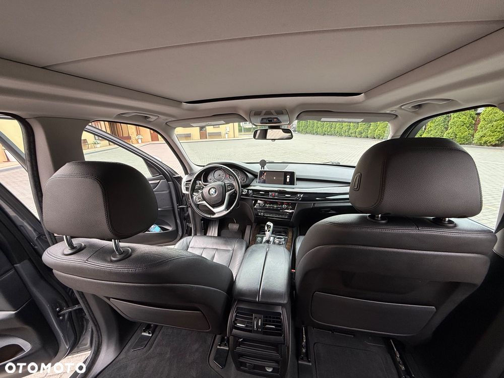 BMW X5 3.5i xDrive - 16