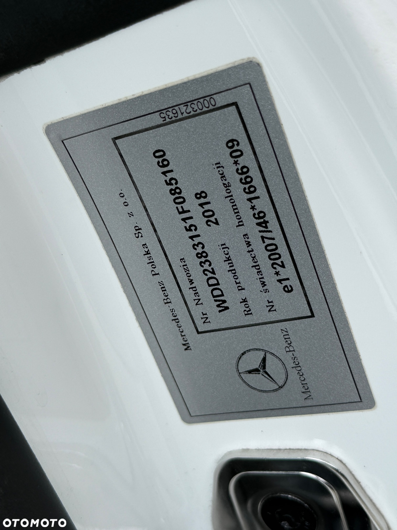 Mercedes-Benz Klasa E 220 d Coupe 4-Matic 9G-TRONIC - 27