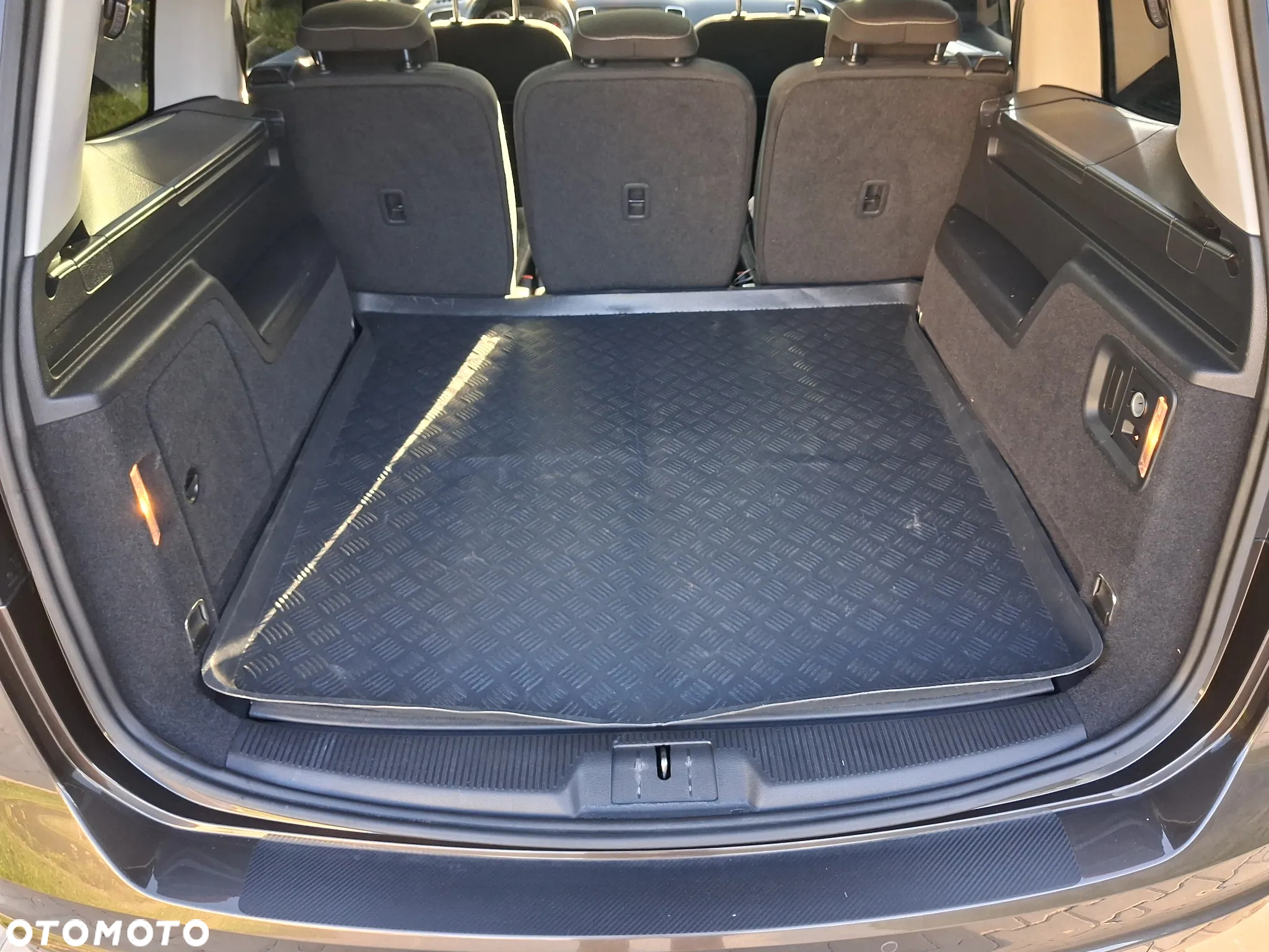 Volkswagen Sharan 2.0 TDI DSG BlueMotion Technology Cup - 22