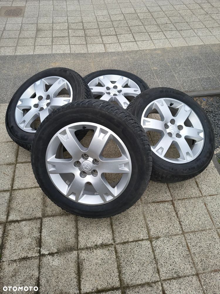 Toyota Prius 1.8 HSD Prestige - 21