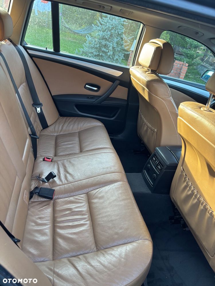 BMW Seria 5 520d - 15