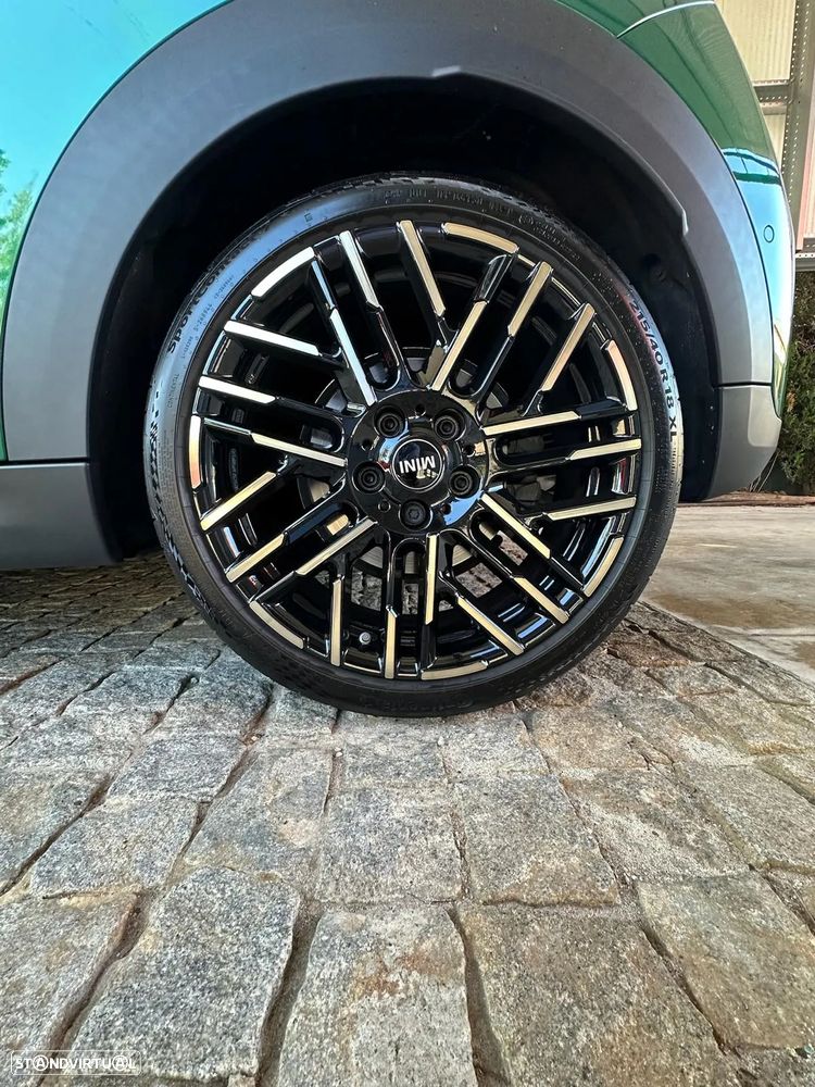 MINI 3 Portas Cooper C Favoured M - 26