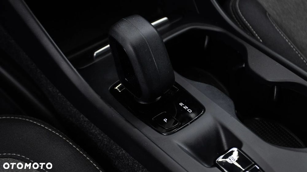 Volvo XC 40 T3 Momentum Pro - 20