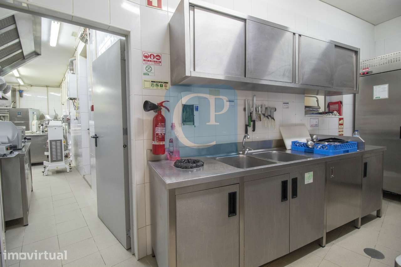 Pão Quente e Confeitaria no Centro de Matosinhos - Grande imagem: 3/27