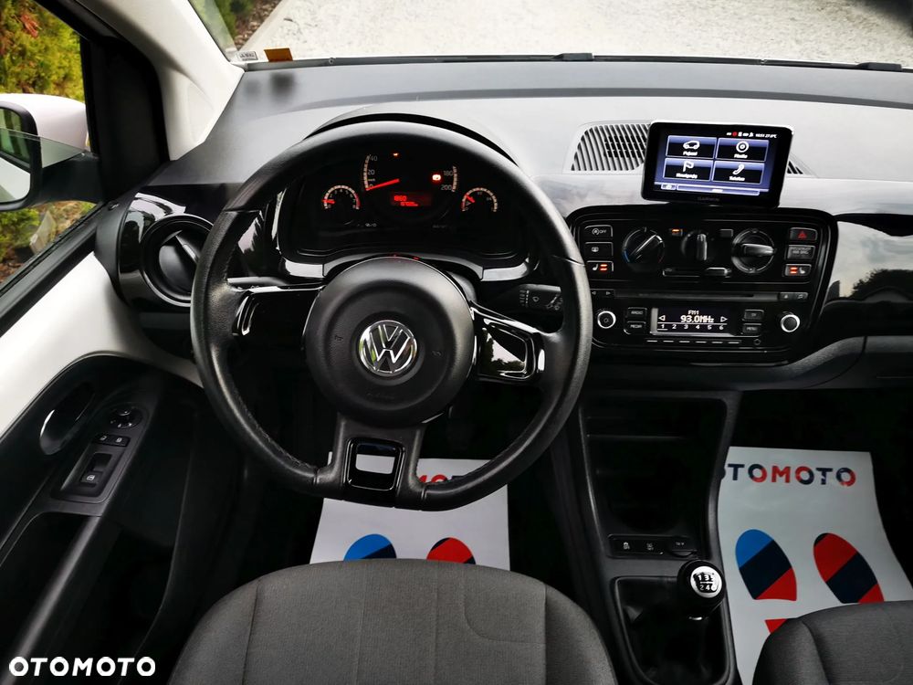 Volkswagen up! high - 18