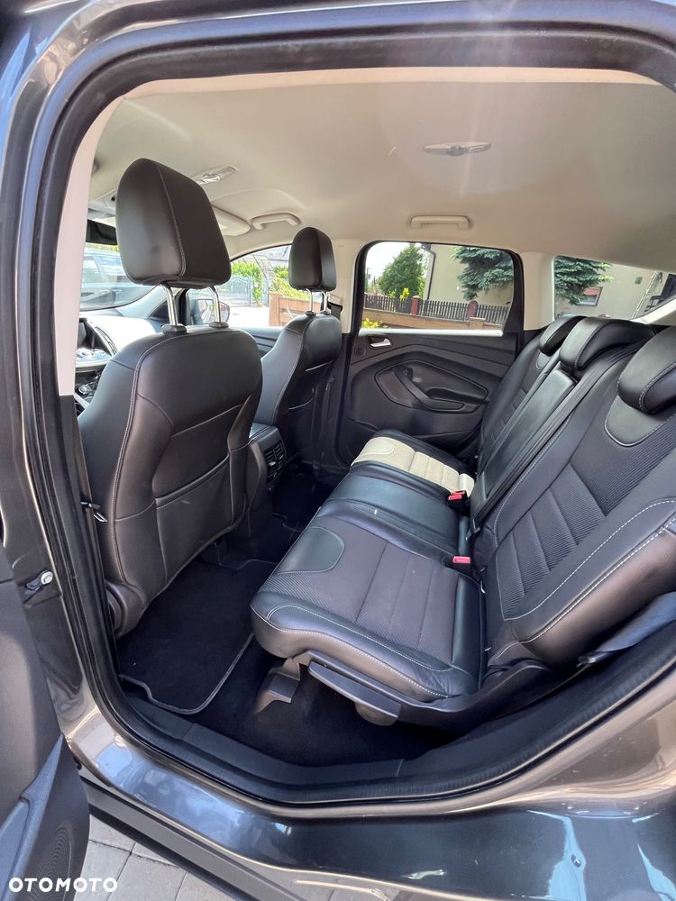 Ford Kuga 2.0 TDCi 4x4 Titanium - 25