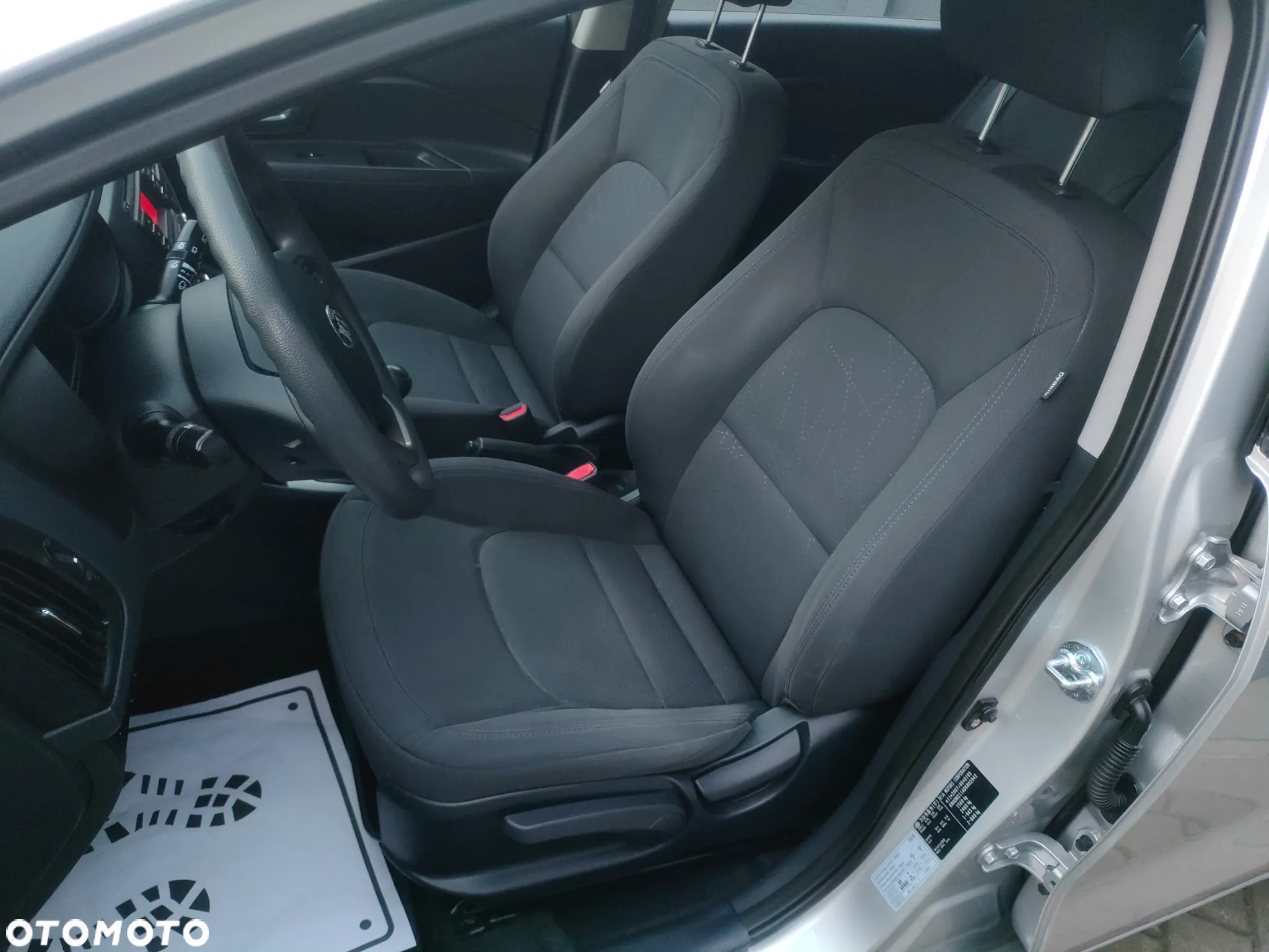 Kia Rio 1.2 Attract - 30