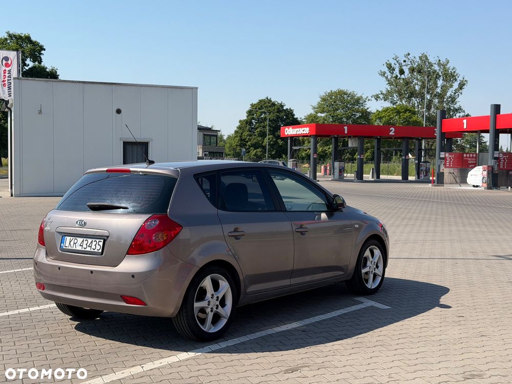 Kia Ceed 1.4 CVVT EX - 17