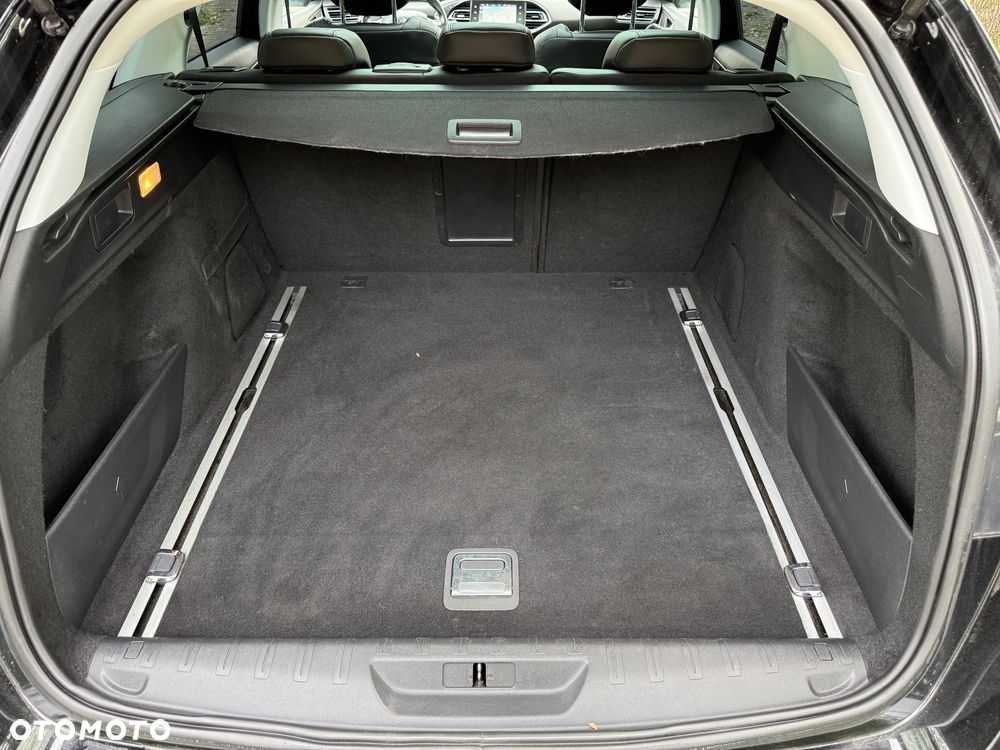 Peugeot 308 PureTech 130 GPF EAT8 Stop & Start Allure Pack - 31