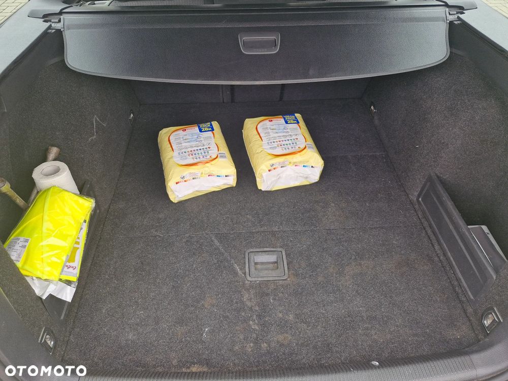 Volkswagen Passat 2.0 TDI Comfortline - 6