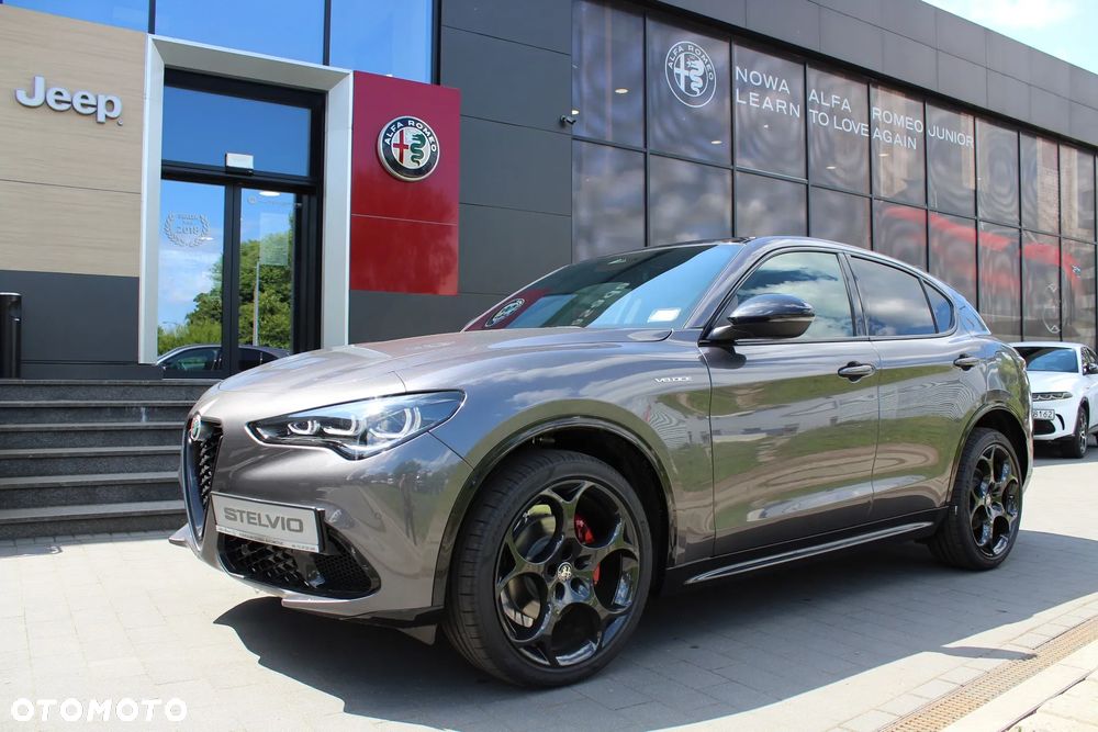 Alfa Romeo Stelvio 2.0 Turbo Veloce Q4 - 1