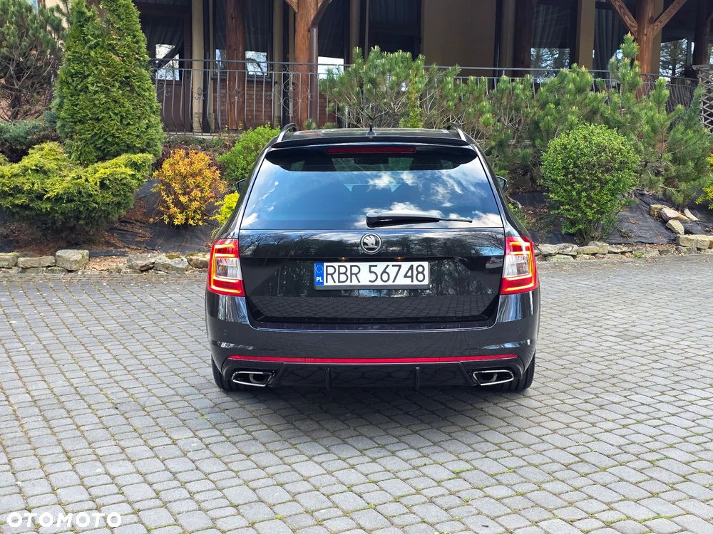 Skoda Octavia 2.0 TSI (Green tec) DSG RS - 39