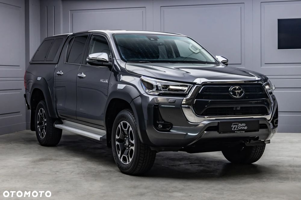 Toyota Hilux 2.8 D-4D Double Cab SR5+ 4x4 - 4