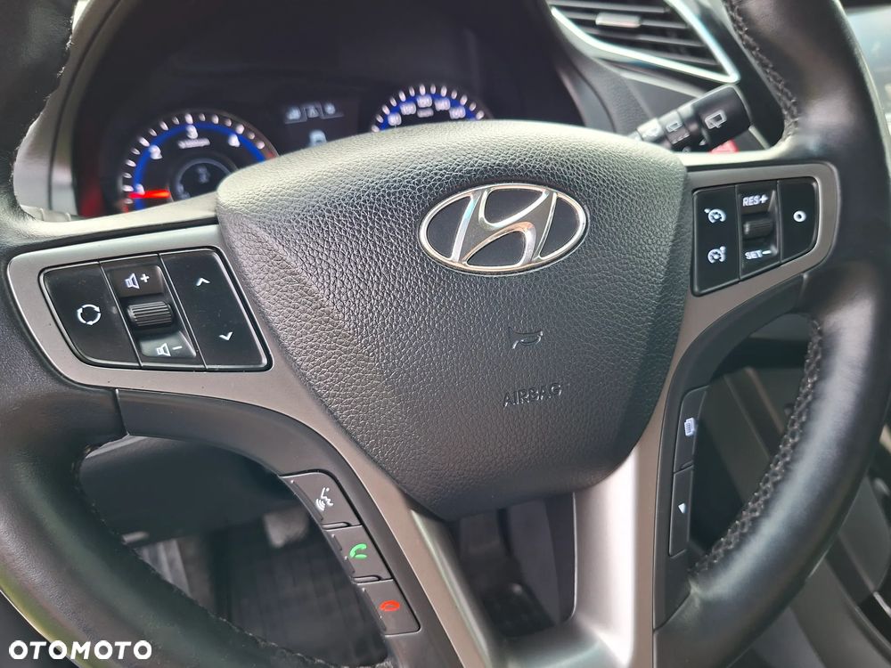 Hyundai i40 Kombi 1.7 CRDi Premium - 24