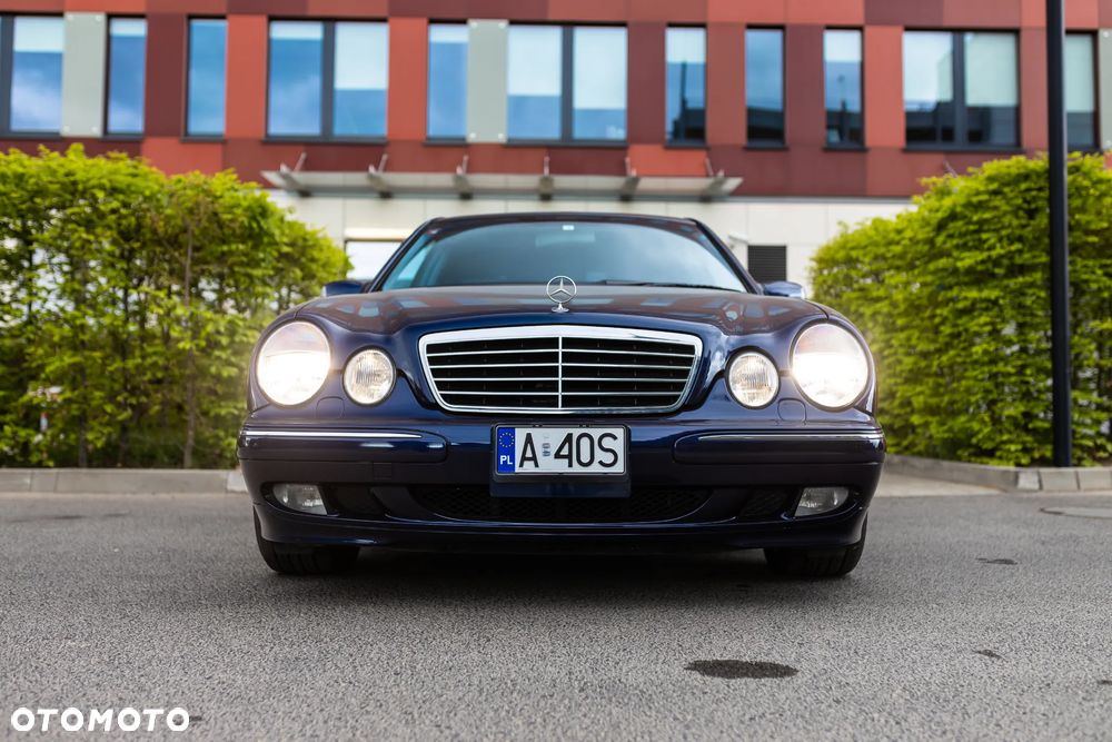 Mercedes-Benz Klasa E - 16