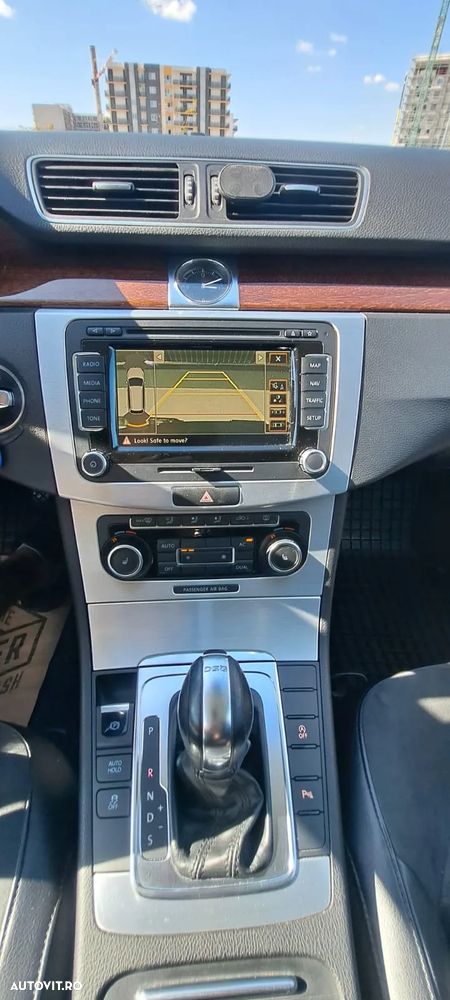 Volkswagen Passat 2.0 TDI DPF DSG Comfortline - 27