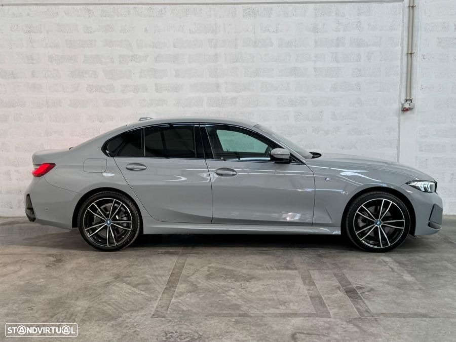 BMW 330 e Pack Desportivo M Auto - 3
