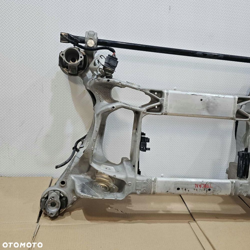 porsche taycan 9j1 wózek sanki belka tył tylna kołyska - 5