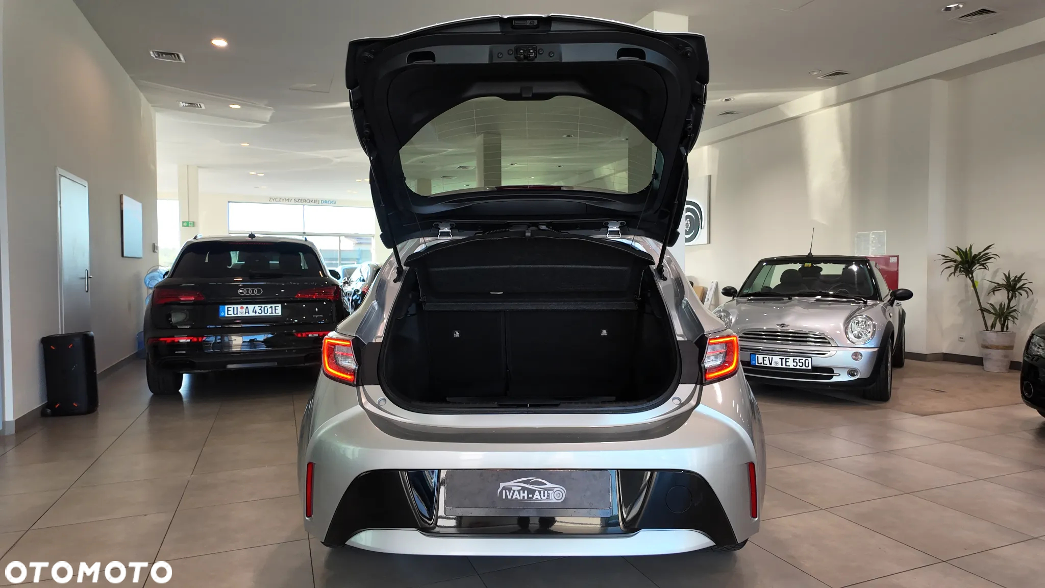 Toyota Corolla 1.8 Hybrid Active - 40