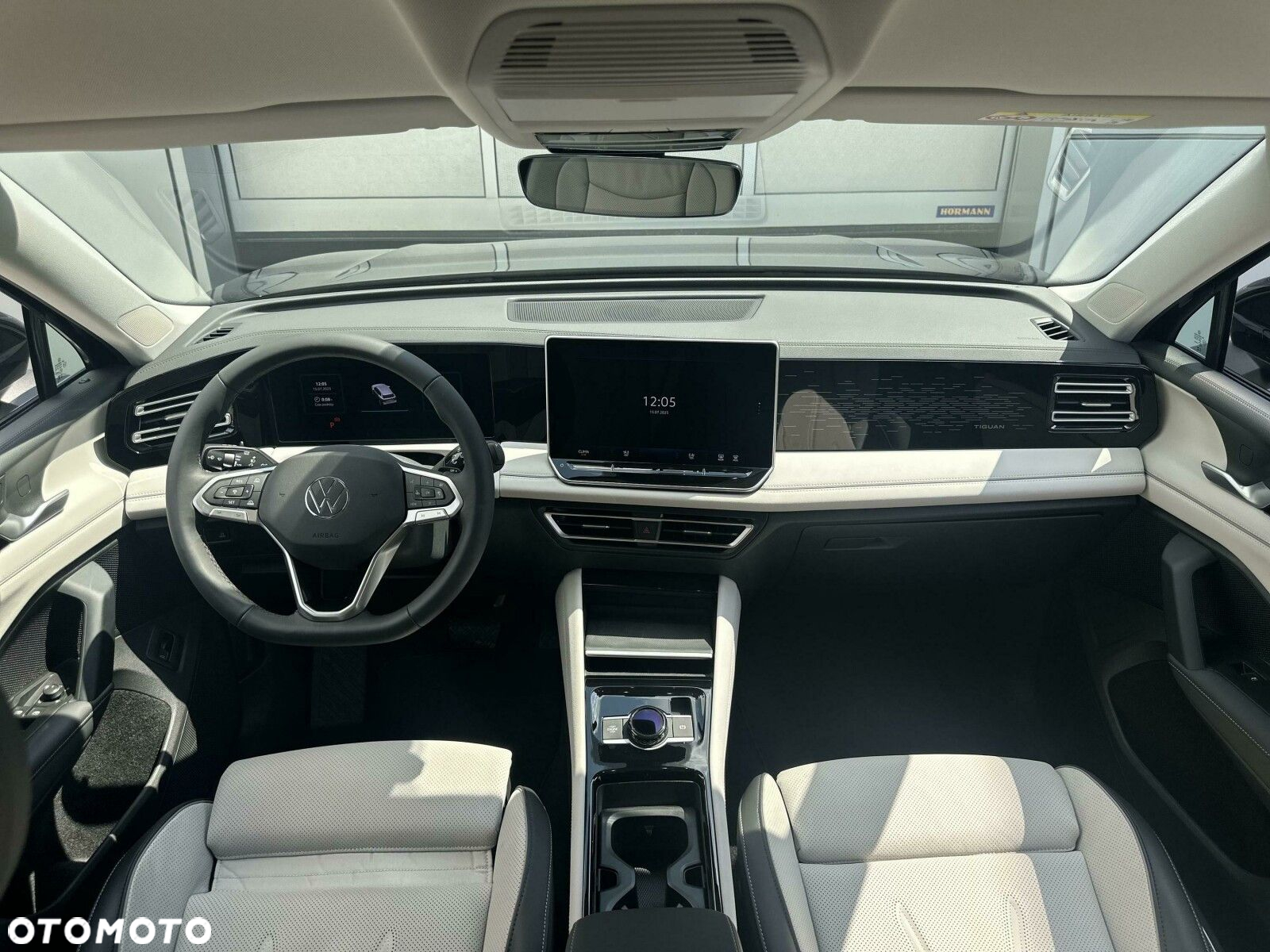 Volkswagen Tiguan - 13