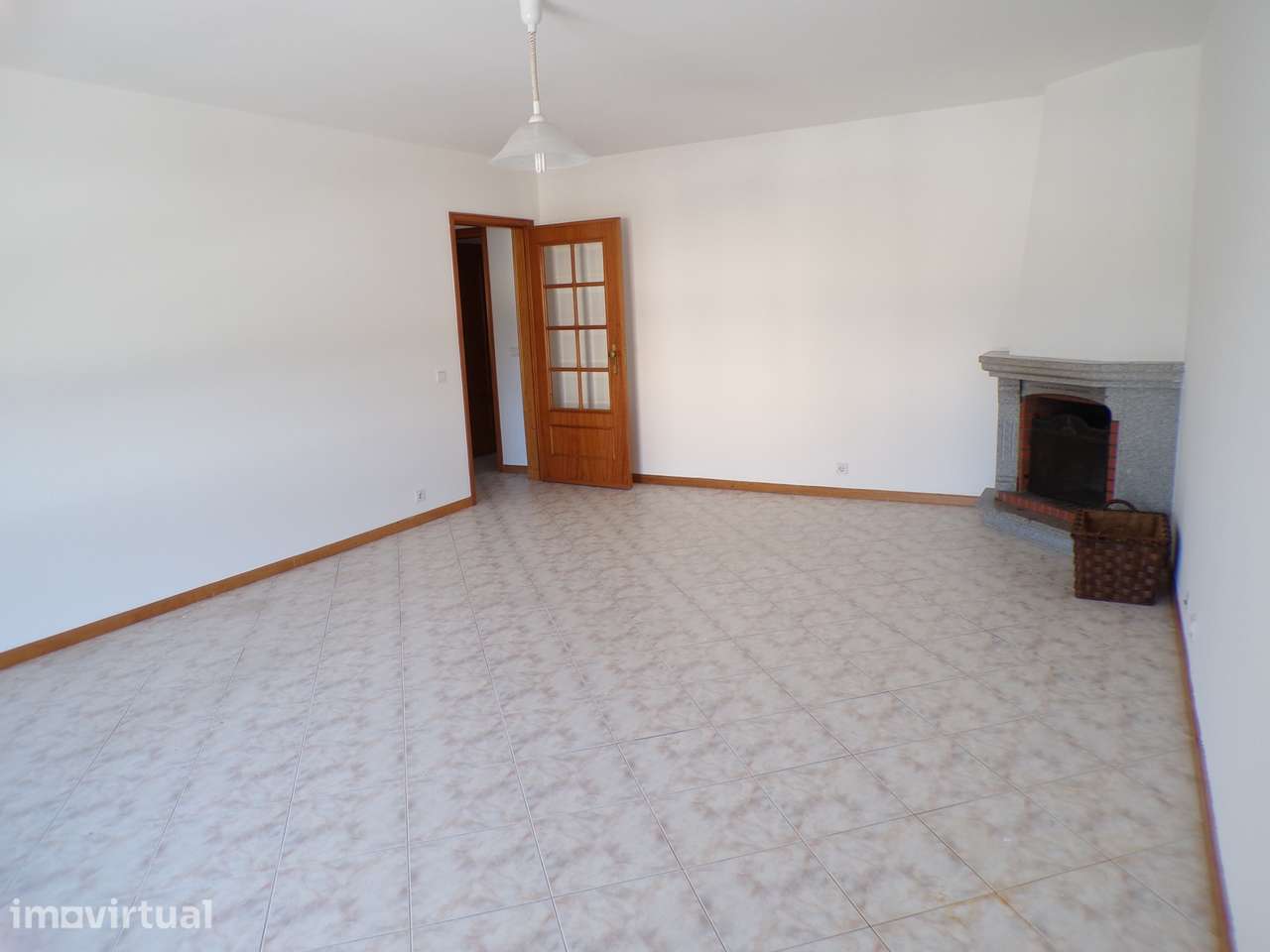 Apartamento T2 com grandes áreas, Lourosa - Grande imagem: 3/15