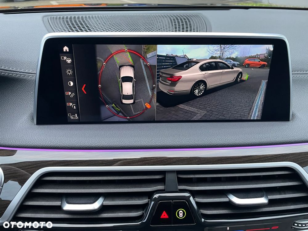 BMW Seria 7 730d xDrive - 28