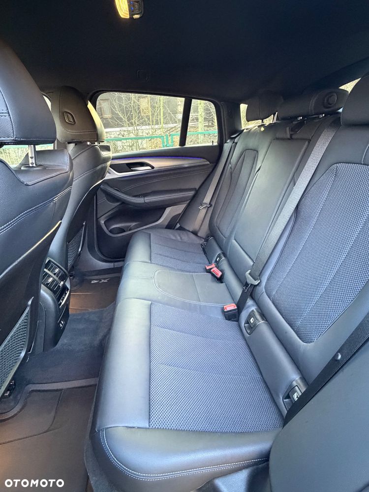 BMW X4 xDrive20i - 10