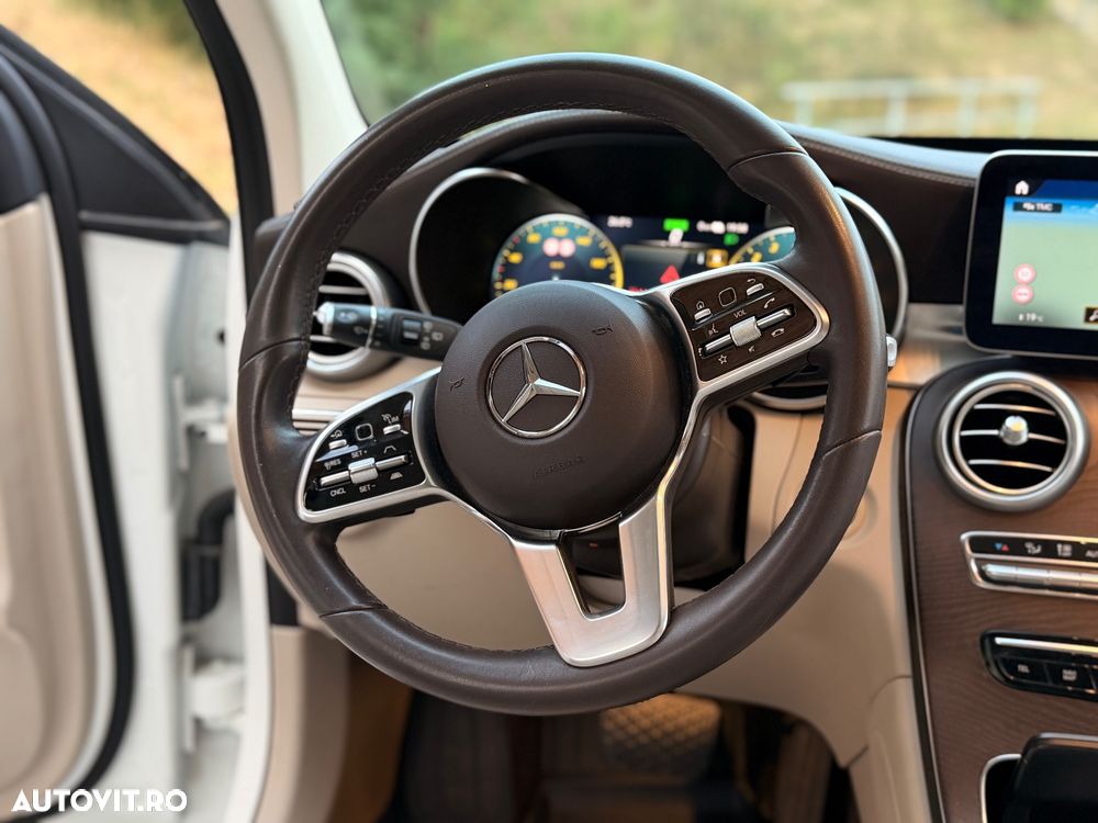 Mercedes-Benz GLC - 13