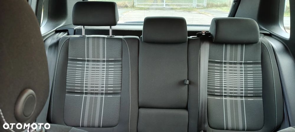 Volkswagen Tiguan 2.0 TDI DPF 4Motion Sport & Style - 32