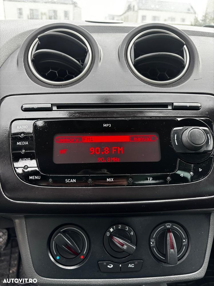 Seat Ibiza 1.2 12V Style - 10