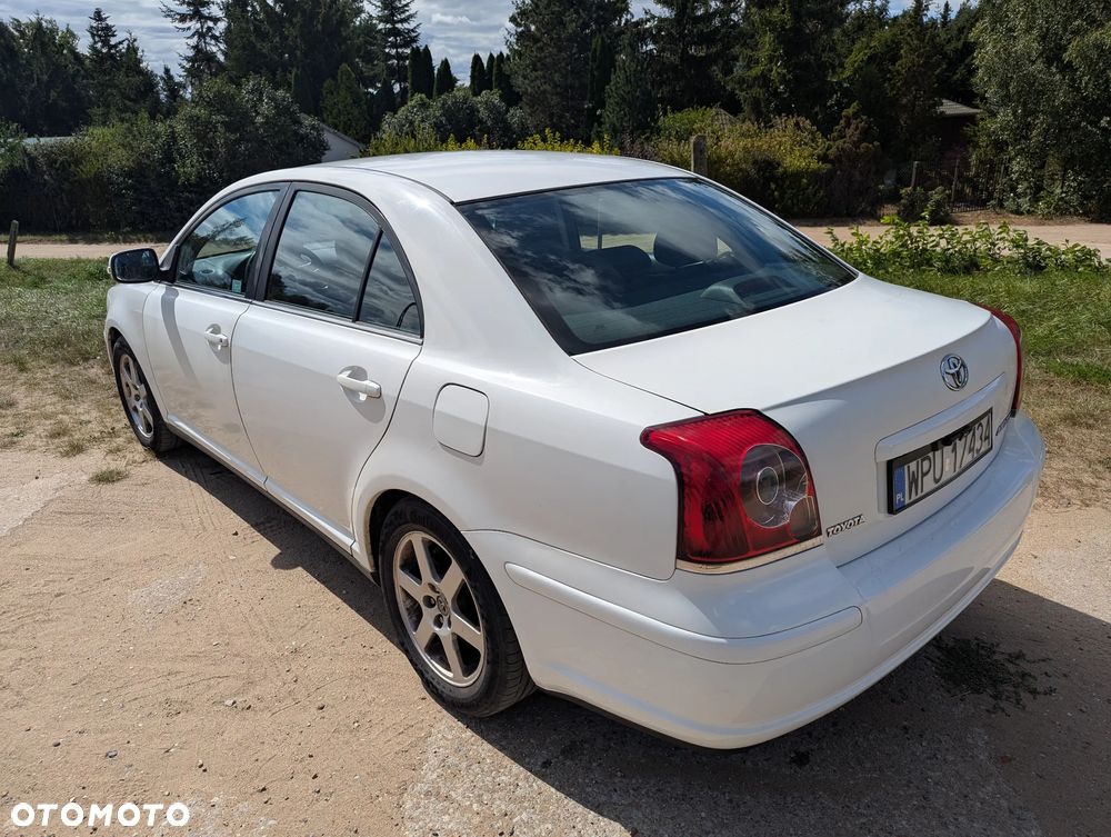 Toyota Avensis 1.8 VVT-i Terra - 7