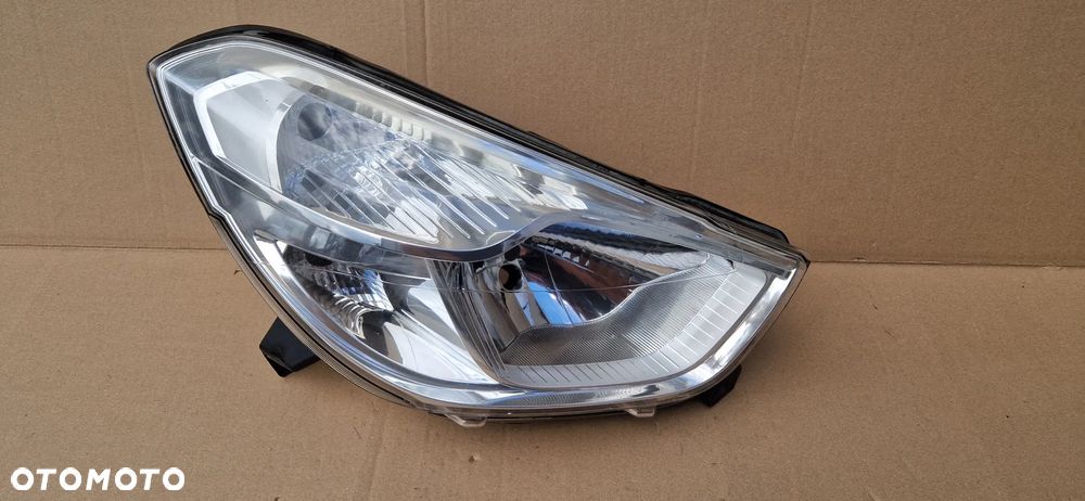 DACIA DOKKER LODGY LAMPA PRZEDNIA PRZÓD PRAWA 260102414R - 1