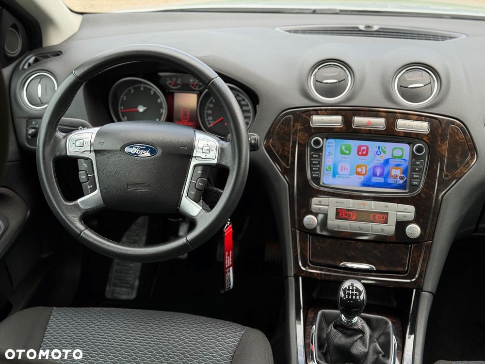 Ford Mondeo 2.5 Ghia - 15