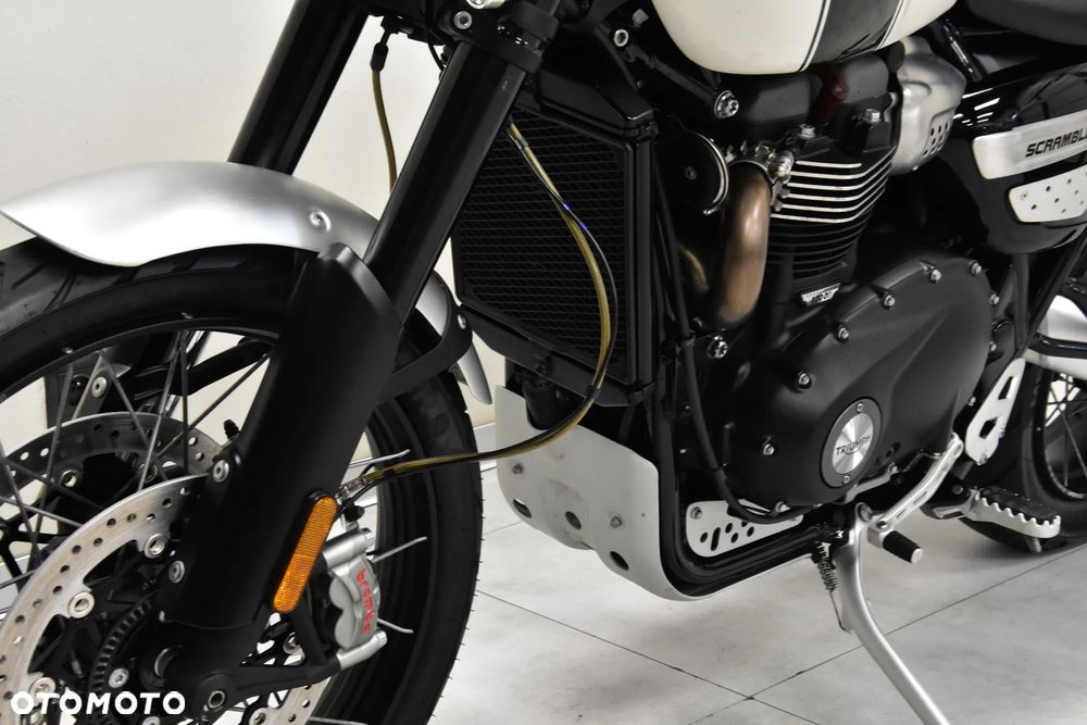 Triumph Scrambler - 26