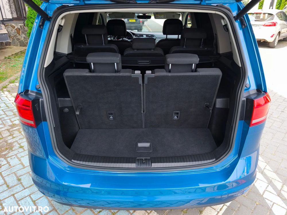 Volkswagen Touran - 7