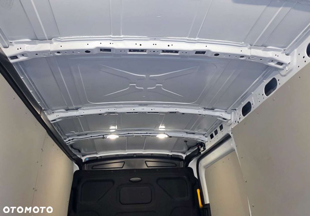 Ford Transit - 31