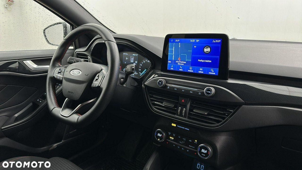Ford Focus 1.5 EcoBoost ST-Line - 14