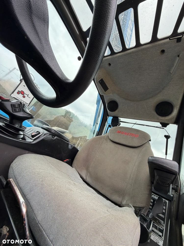 Manitou MT932 Ładowarka Teleskopowa 9m wysuw!  UDŹWIG 3,2 TONY! Przebieg 2600 mtg. jak Nowa z SALONU 2016 rok z Norwegii z Gospodarstwa rolnego! Silnik DEUTZ 110 km. Aktualne Serwisy w Dekra. Nowy Model sterowane wszystko z 1 dżojstika. Widły i łyżka. Ani deka luzu czy wycieku. OKAZJA! Jazda REWERS + 4 biegi. Skręt 3 tryby. - 28