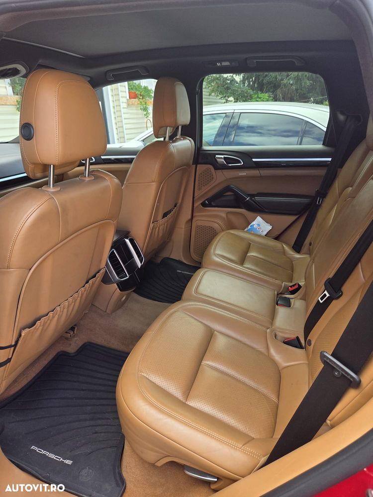 Porsche Cayenne - 6