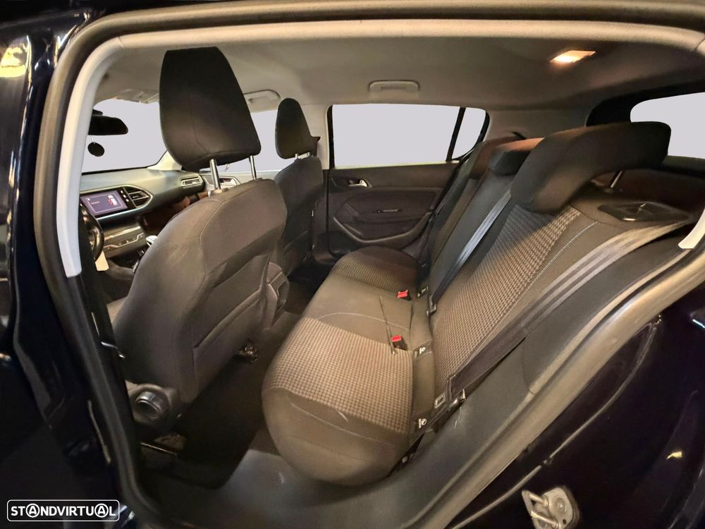 Peugeot 308 - 14