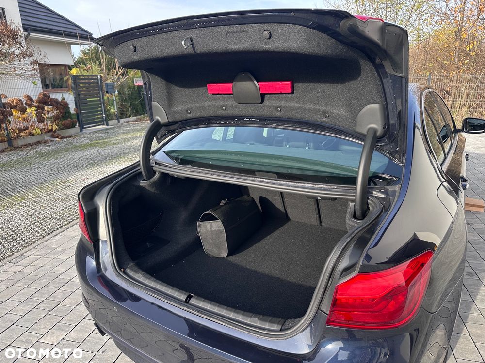 BMW Seria 5 520d xDrive M Sport sport - 7