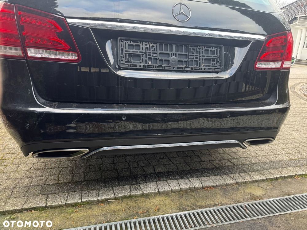 Mercedes E Klasa W212 2,2 CDI LIFT tył kompletny 197 - 5