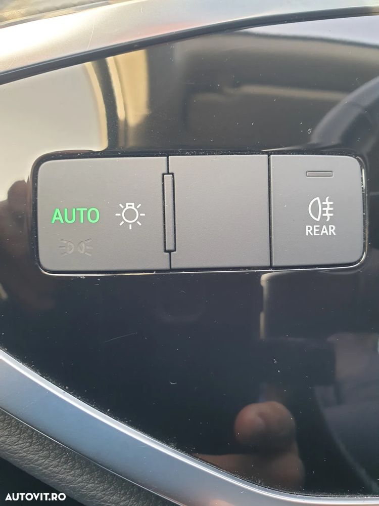 Audi Q3 Sportback 2.0 35 TDI quattro S tronic S Line - 33