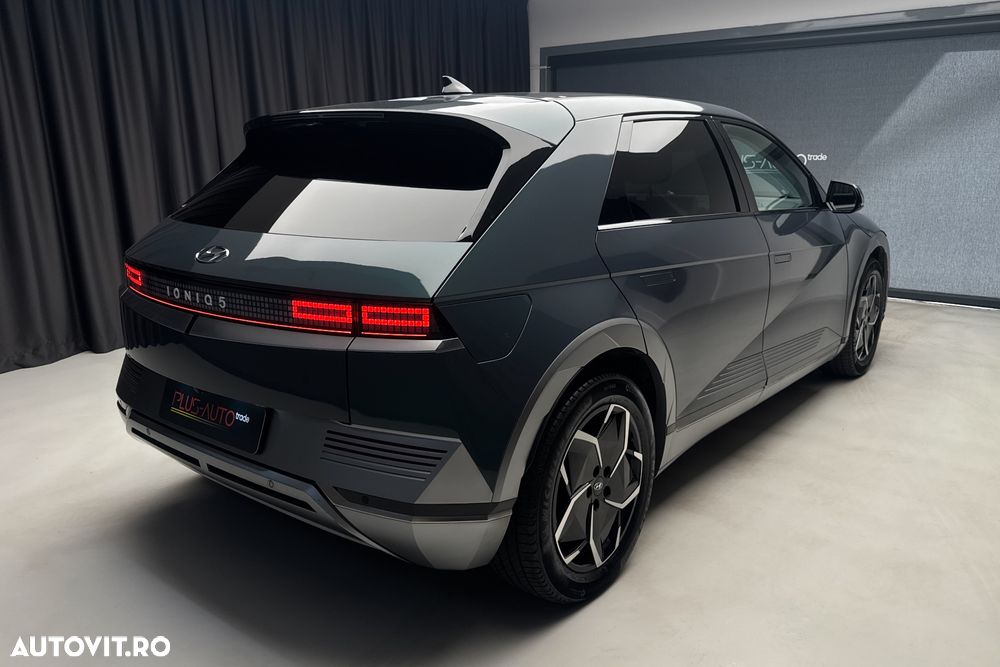 Hyundai IONIQ - 11