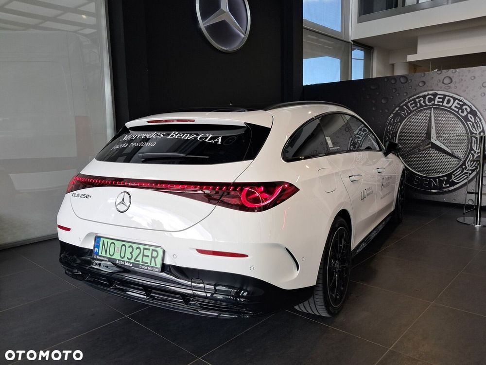 Mercedes-Benz CLA - 24