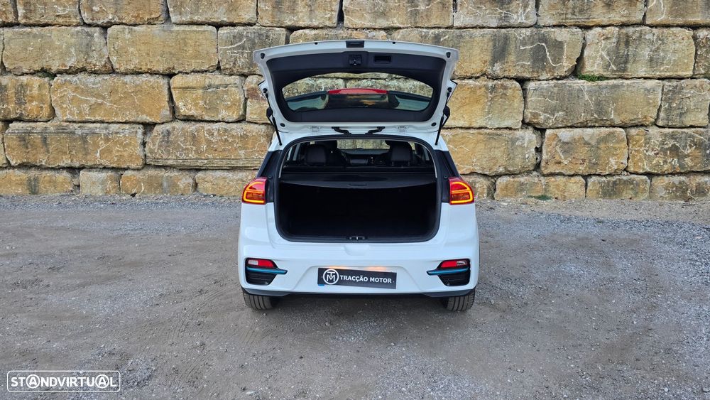 Kia e-Niro 64kWh — fotografia 53